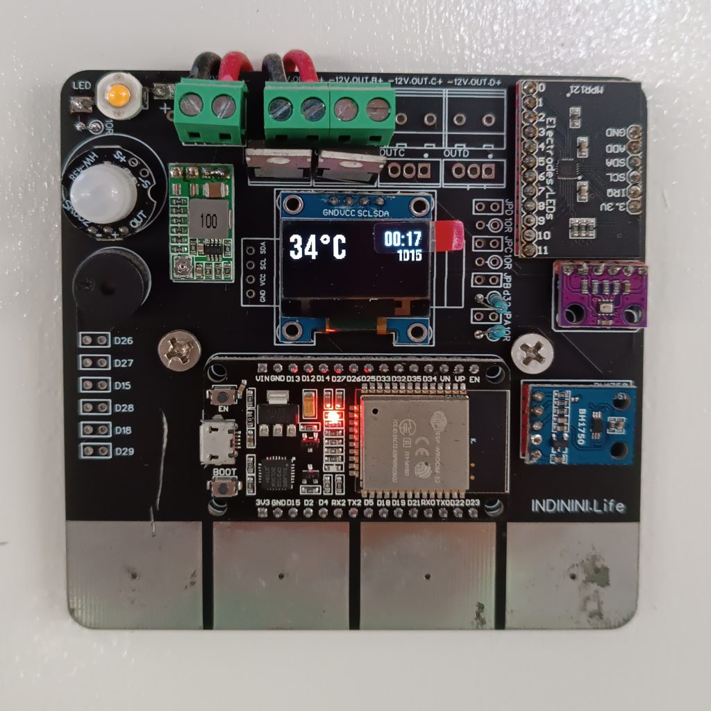 INDININI esp8266 light switch